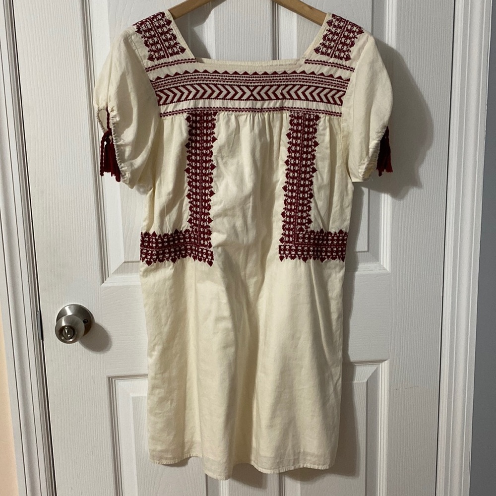 Loft cream off white shift square neck dress maroon embroidery tassel Small